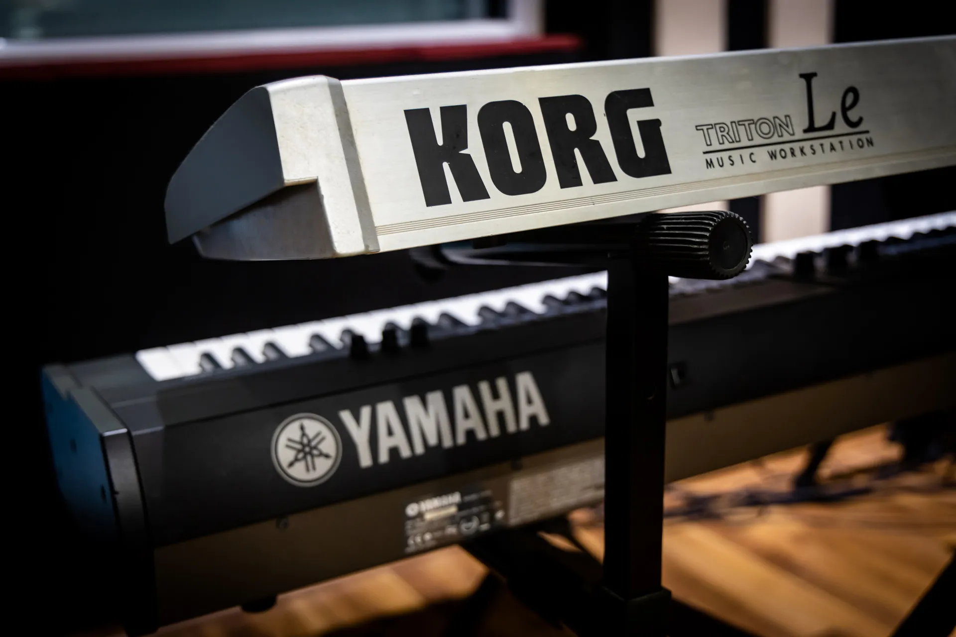 Prova Stüdyosu 1 klavye ve synthesizer